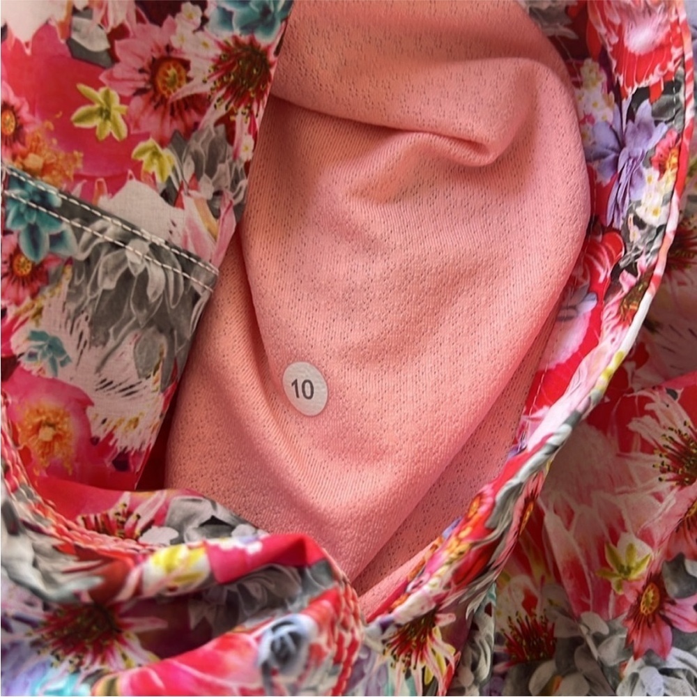 Lululemon Floral Print Rollin' With My Omies Pant HEM HAS BEEN ALTERED - Picture 7 of 14